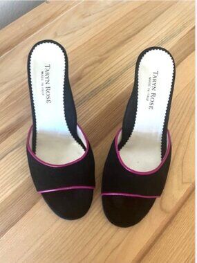 Taryn Rose Black Suede Slides 36.5 • Fuchsia Piping • Red Heels • Made in Italy